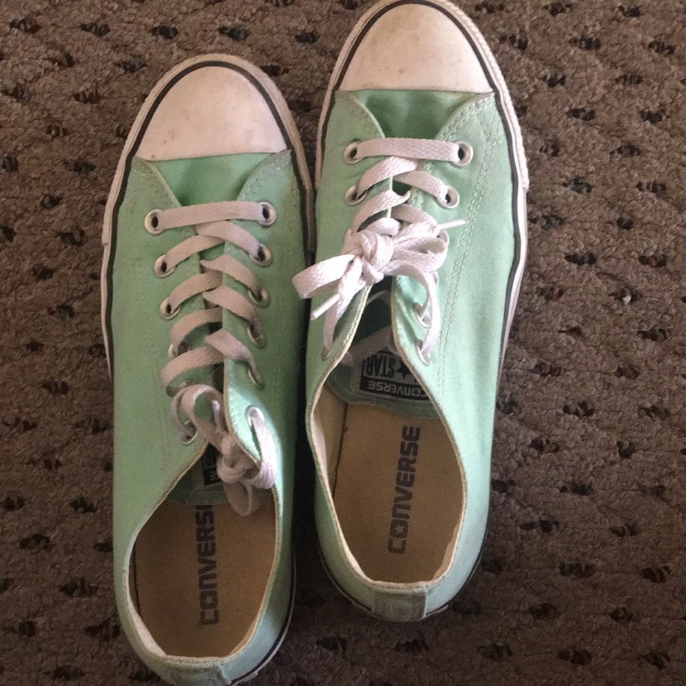 Sea foam converse women’s size 9